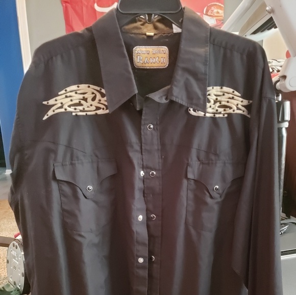 Men's button down shirt - Picture 2 of 3